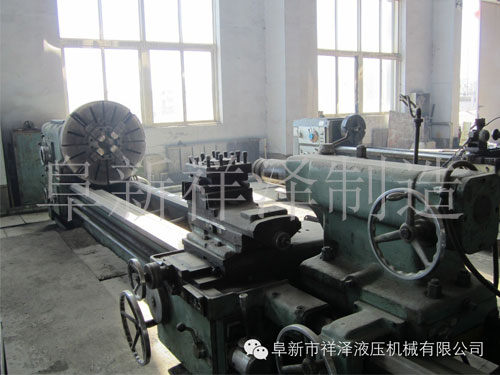 普車CW6163C 最大工件長度3米、最大工件回轉(zhuǎn)直徑630mm